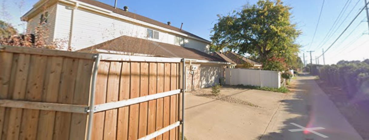 Hidden Gem Garage by Sopras Cir Road